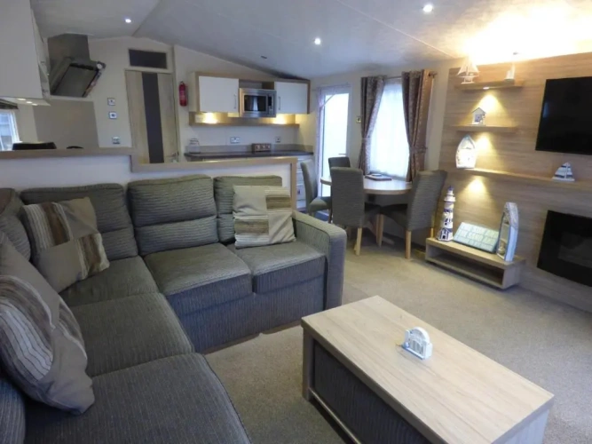 2 Bedrooms Cottage