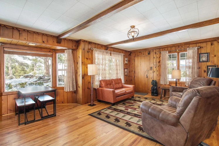 Black Bear Cottage - 2 Br Cottage