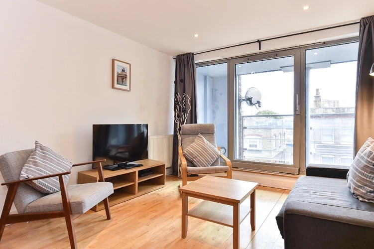 Deluxe Apartment
