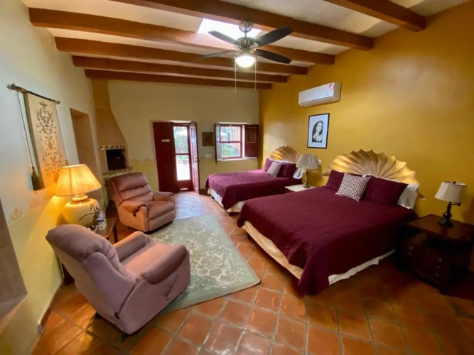 Deluxe Quadruple room