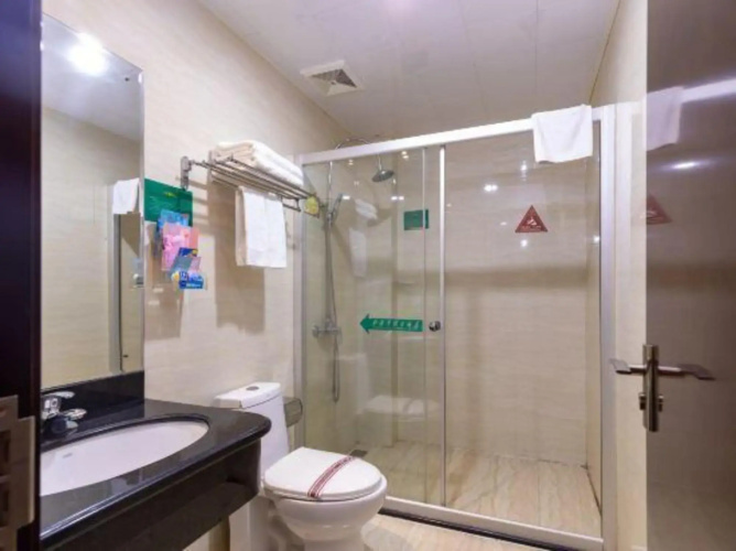 Jinhaiyang Holiday Hotel