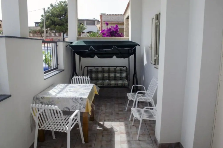 1 Bedroom Basement Cottage