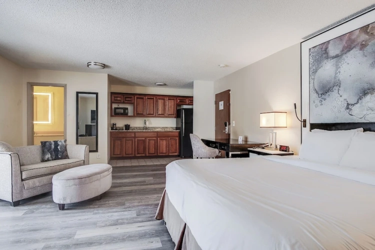 Double Suite