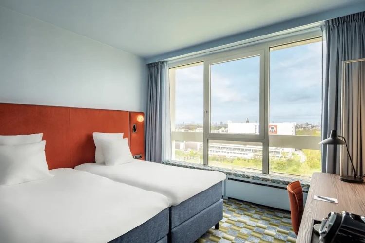 Premium Twin room