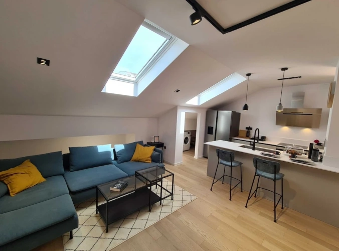 2 Bedrooms Apartment with balcony