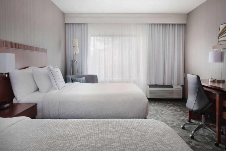 Sonesta Select Boston Stoughton