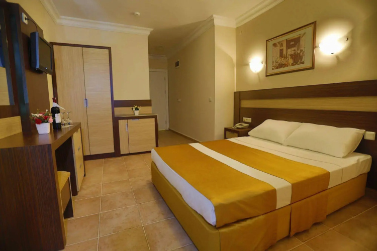 Enki Hotel