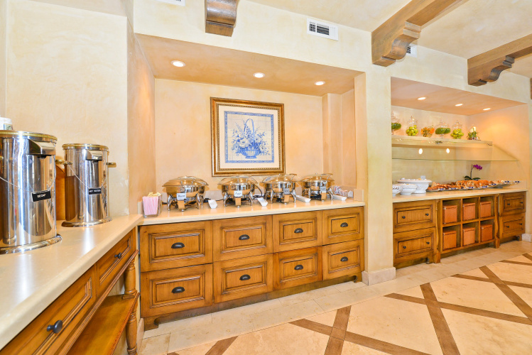 Best Western Plus Sunset Plaza Hotel photo 30