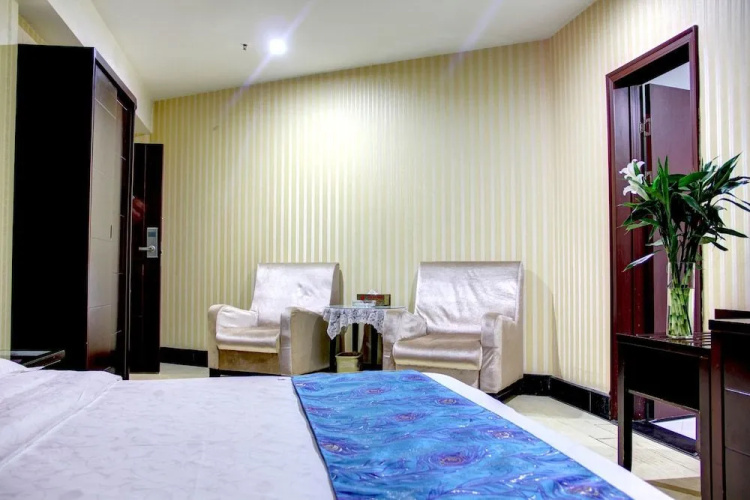 KAIS RDOM Hotel