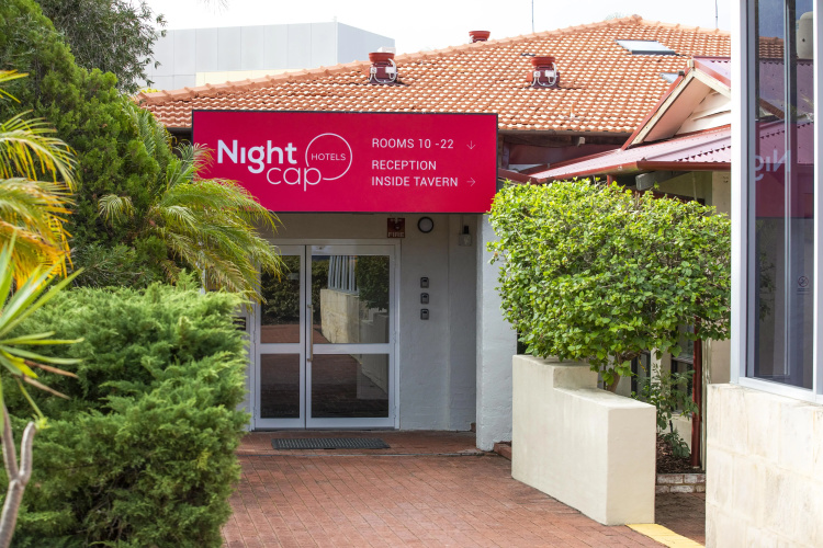 Nightcap At Wanneroo Tavern - Perth