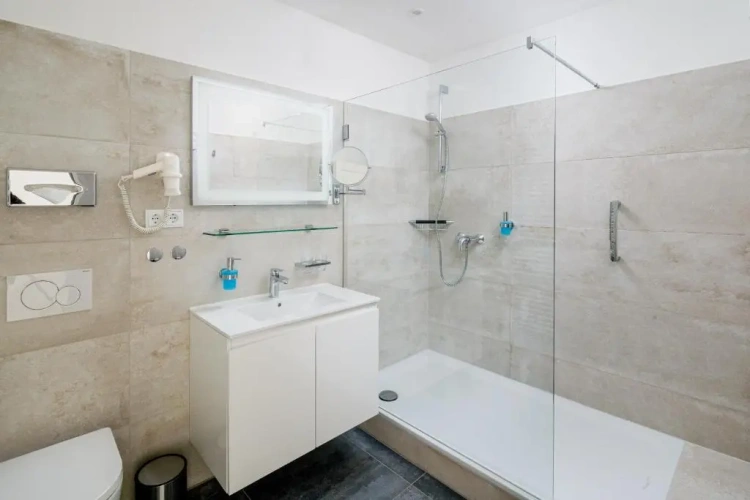 Standard Double room with land view