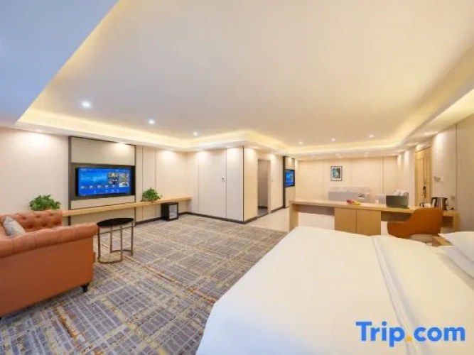 Standard Twin room with view
