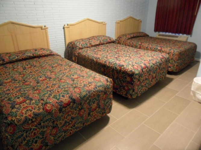 Standard Sextuple room