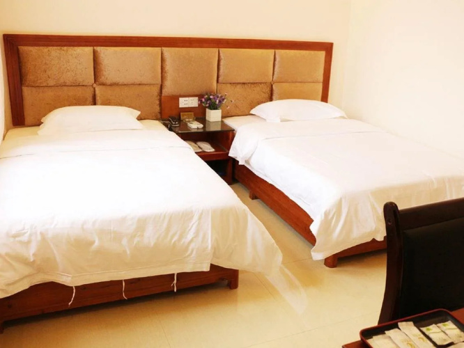Huajun Hotel