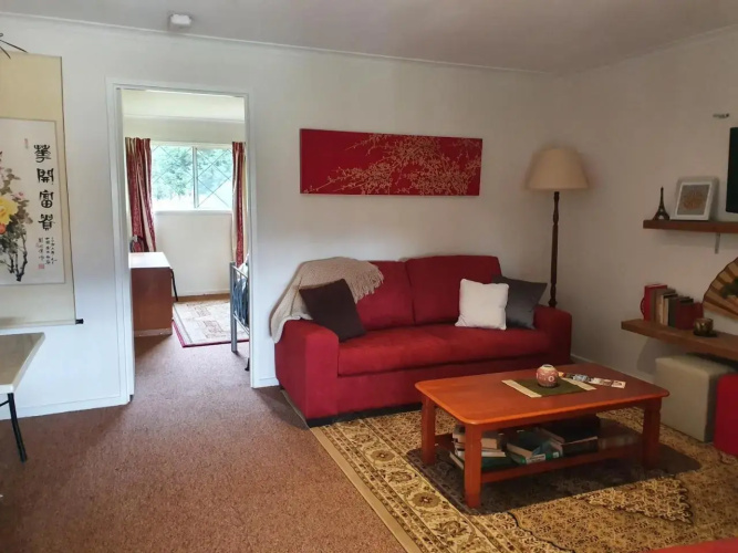 Oaktree Guest House