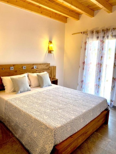 2 Bedrooms Cottage