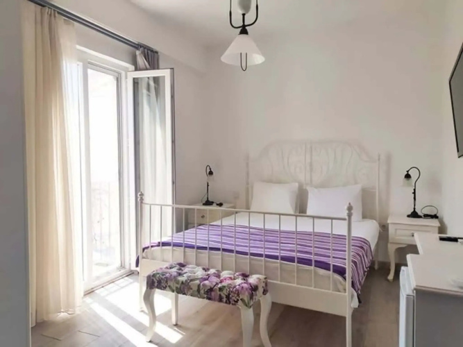 No Onbir Alacati