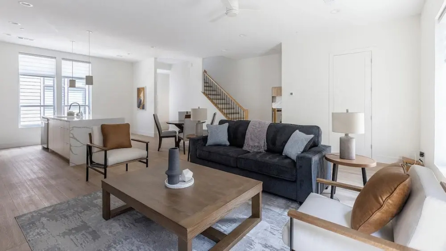 Landing Apartments - Downtown Dallas