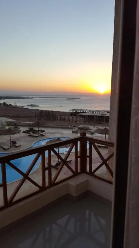 Half Moon - Sunny Dahab resort