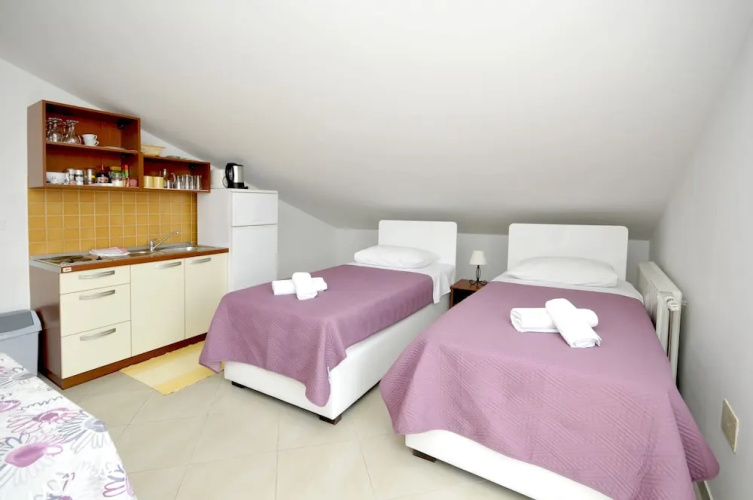Apartments Roza