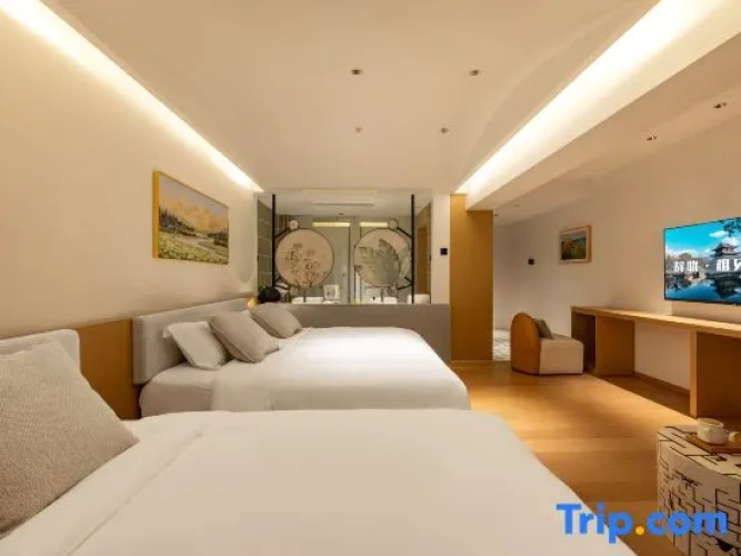 Deluxe Family room