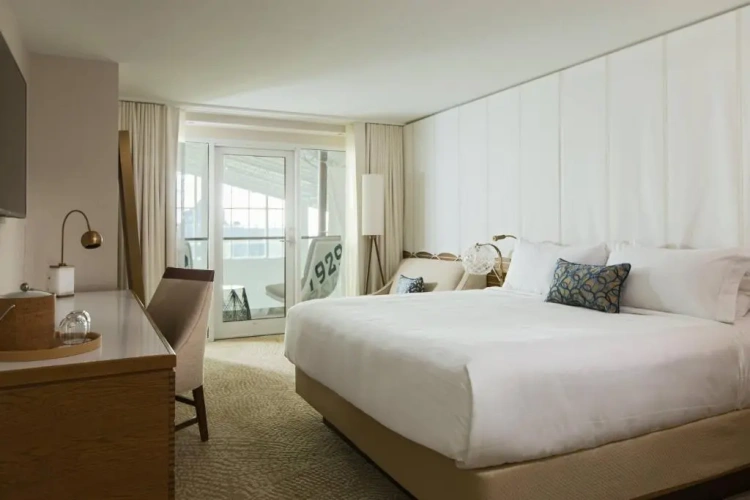 Standard room with balcony