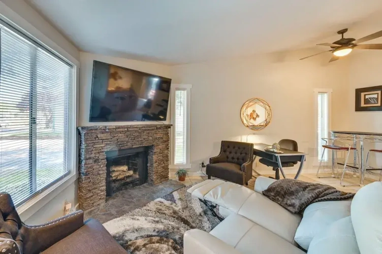 1 Bedroom Apartment