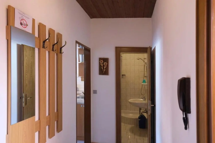 Standard Twin room with mountain view