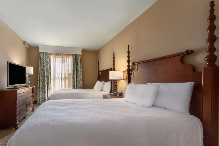 Embassy Suites by Hilton Savannah