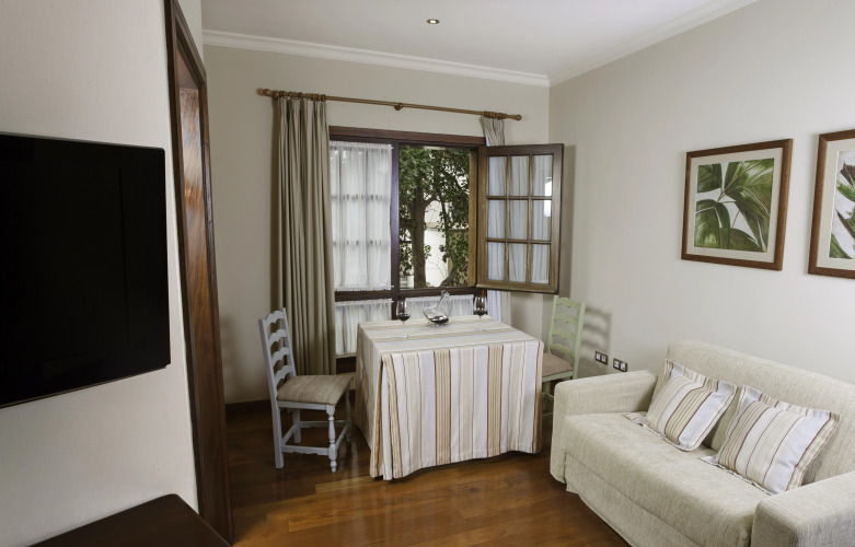 Laguna Nivaria Hotel & SpaOver view