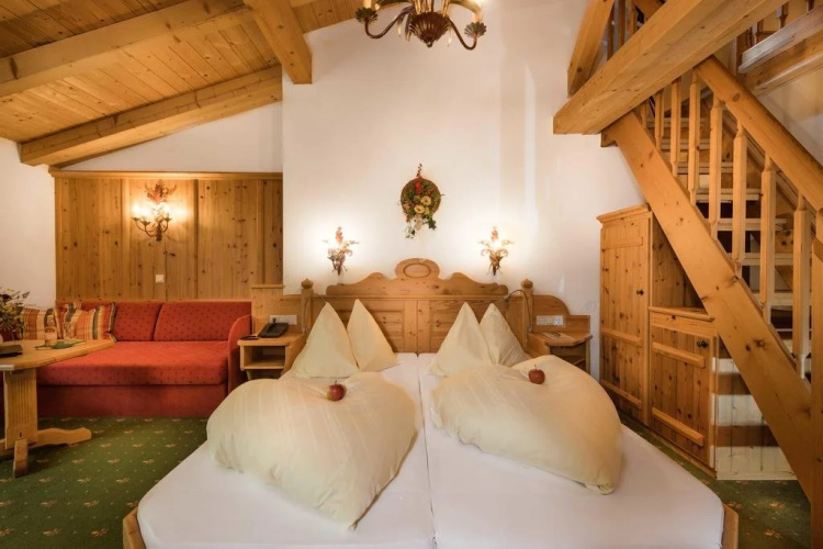 Landhotel Hauserbauer