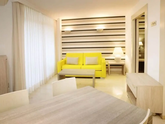 2 Bedrooms Suite