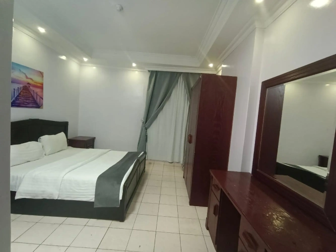 3 Bedrooms Apartment