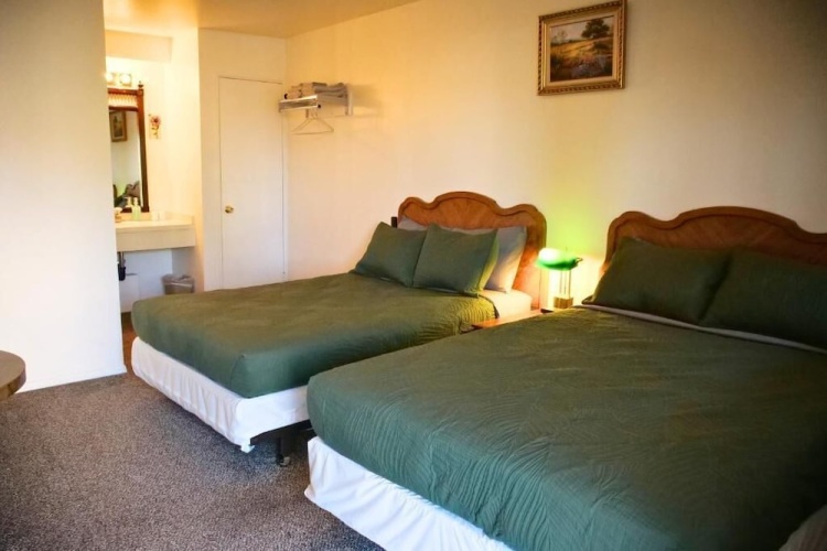 Standard Quadruple room