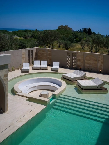 4 Bedrooms Grand Villa