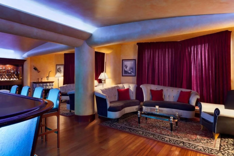 Harrah's Lake Tahoe photo 25