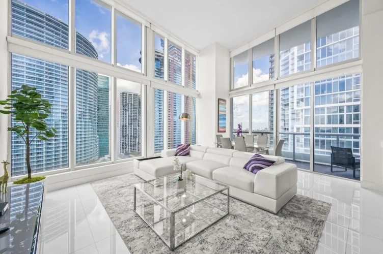 2 Bedrooms Luxury Apartment with ocean view