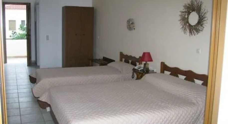 Skoutari Beach Hotel
