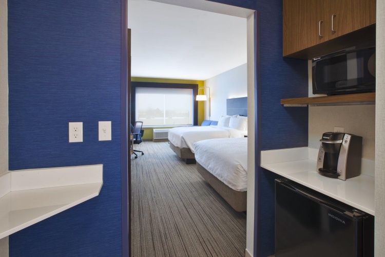 Quadruple Suite