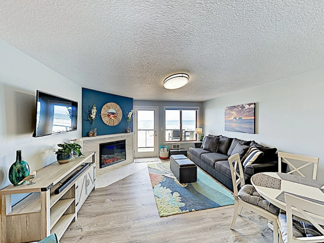 145 Rockaway Beach - 1 Br Condo