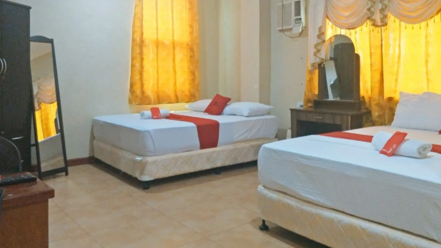 Standard Triple room