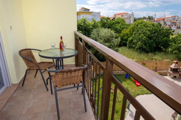 Famelia Studios Lampiris