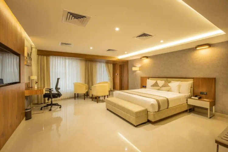 Luxury Suite