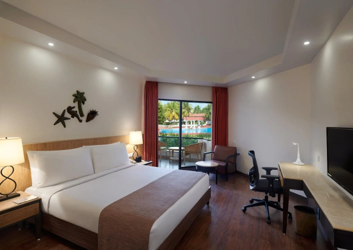 Standard Double room with pool view