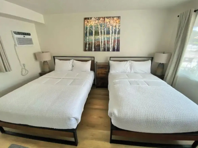 89 & Nine Motel