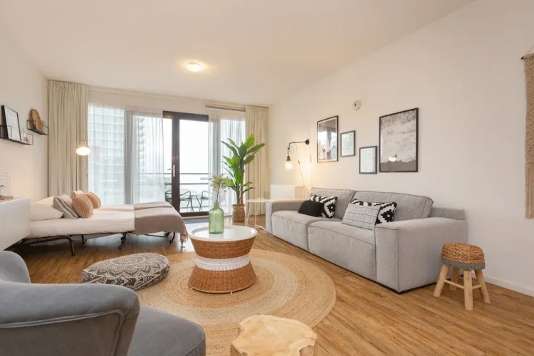Apartment in Den Haag With Balcony