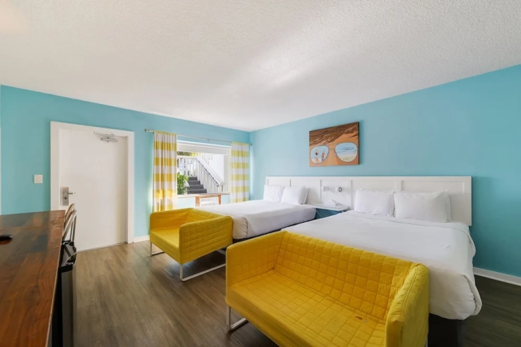 Deluxe Quadruple room
