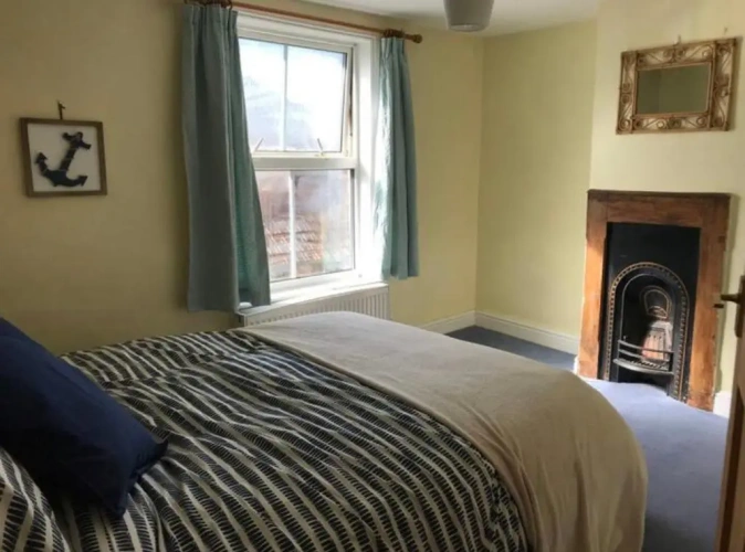2 Bedrooms Cottage