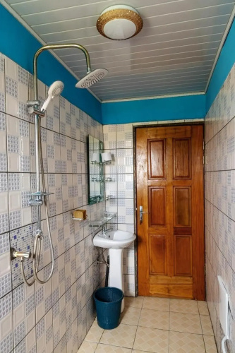 Lovely 1 - Bedroom rental unit with Free parking