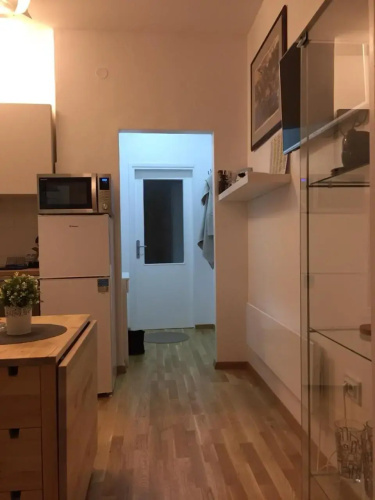 VERY CLOSE Studio Apartment